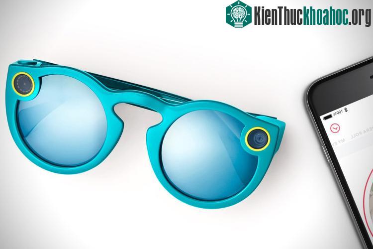Kính Spectacles.
