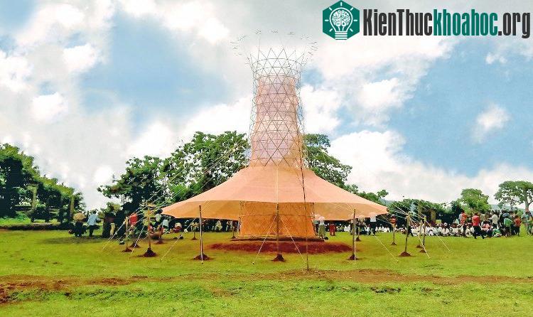Tháp nước Warka dùng để tạo nước sạch từ không khí.