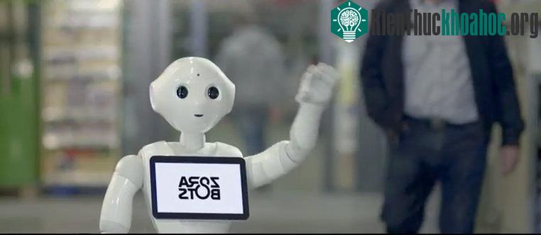 Robot Pepper. (Ảnh chụp từ clip).