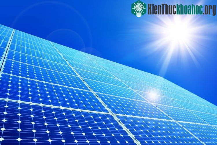 Pin Mặt trời sử dụng vật liệu perovskites heli chì lai.