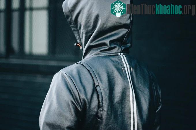 Áo khoác chống thấm nước Ultimate Hoodie.
