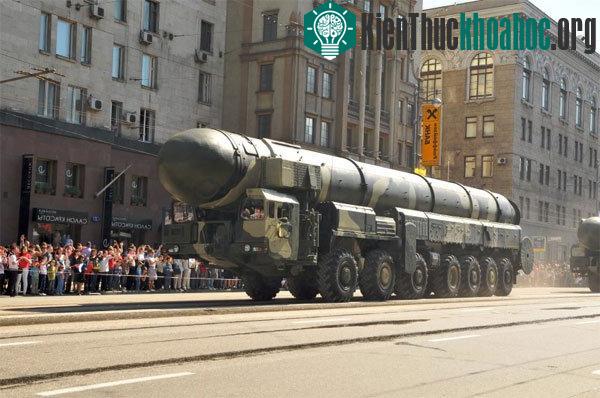Hệ thống RT-2UTTKh Topol-M – ICBM của Nga cũng được coi là 1 trong những loại vũ khí quân sự đáng sợ nhất thế giới