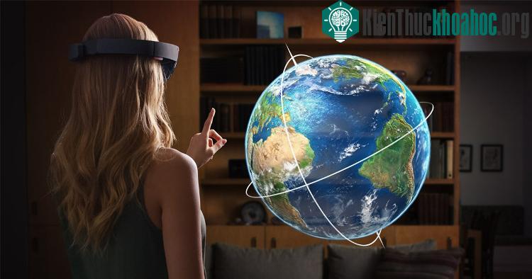 Kính thực tế ảo Hololens của Microsoft.