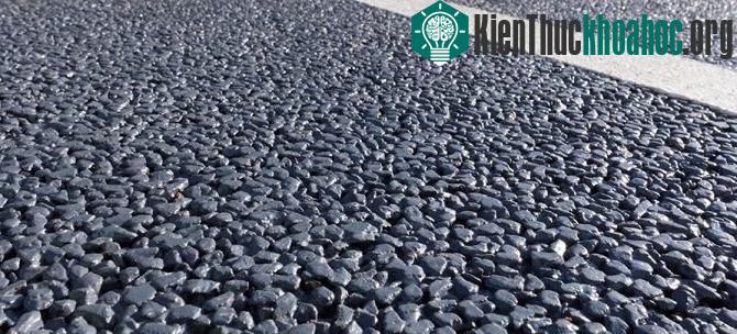 Lớp đá granite phủ nhựa đường của bê tông Topmix.