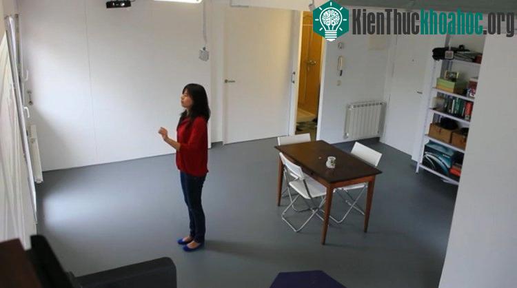 Ngôi nhà được kết nối với các công nghệ kỹ thuật số hiện đại nhất bao gồm cả mạng internet.