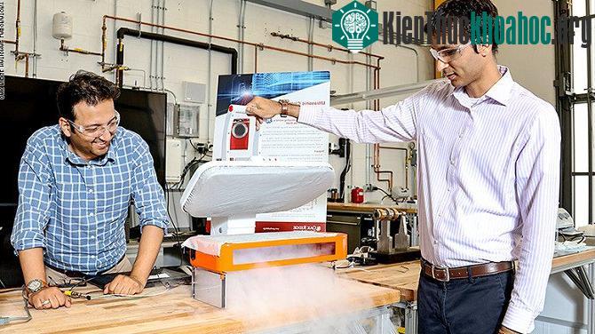 Các nhà nghiên cứu thử nghiệm một mô hình máy sấy sử dụng công nghệ siêu âm.