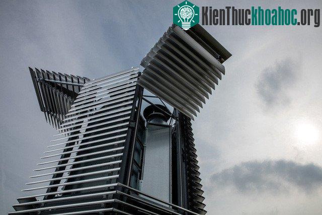 Smog Free Tower