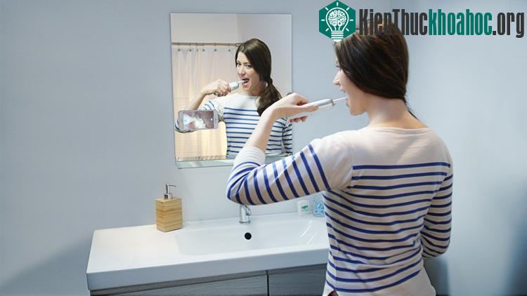 Bàn chải đánh răng có chức năng ghi hình Prophix.