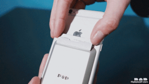 Viên pin 1.800mAh có thể tháo rời.