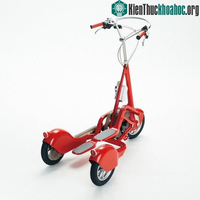 Chiếc xe có giá khoảng 2000 USD.