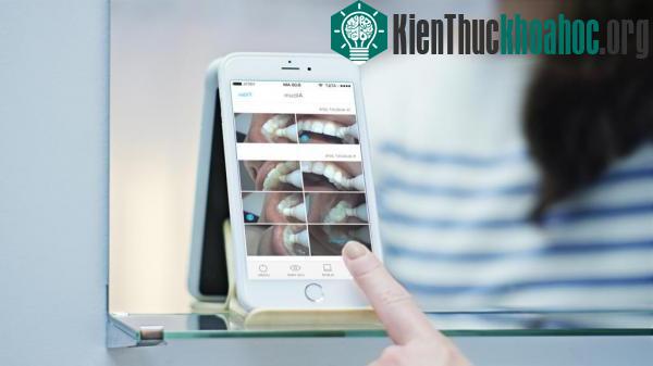 Bạn có thể nhìn thấy tận mắt chiếc bàn chải này hoạt động như thế nào.