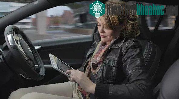 Xe tự lái sẽ xóa sổ khái niệm tắc đường, kẹt xe