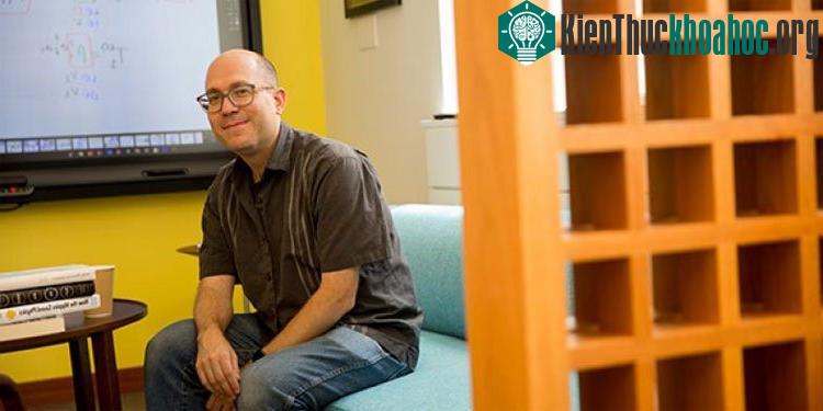Giáo sư Aspuru-Guzik từ Đại học Harvard.