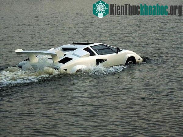 Top 10 mẫu xe lưỡng cư ấn tượng nhất trên thế giới