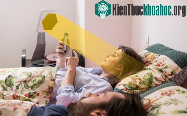 Lướt Web trước khi đi ngủ chưa bao giờ thoải mái hơn.