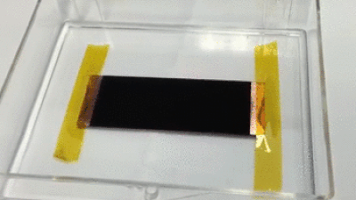 Vantablack có thể hấp thụ tới 99,965% ánh sáng nhìn thấy được.