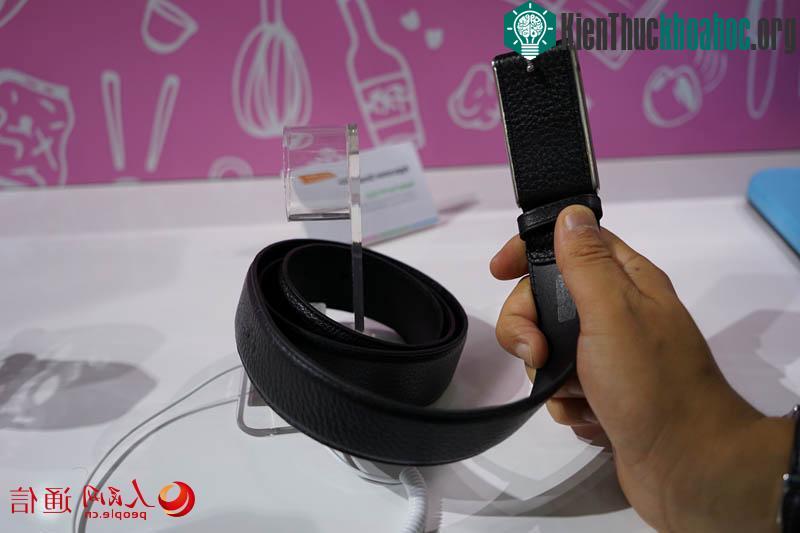 Thắt lưng thông minh định vị GPS tự động cho phép giám sát vị trí người dùng.