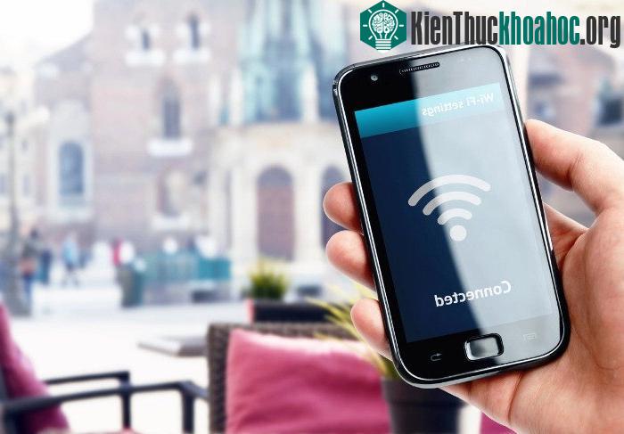 Các thiết bị kết nối internet hiện nay đều được cung cấp năng lượng dưới dạng pin hoặc lấy điện trực tiếp từ ổ cắm. Tuy nhiên, các nhà khoa học Mỹ đã phát triển một công nghệ cho phép thu năng lượn...