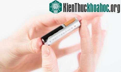 Batteriser, thanh thép mỏng sẽ giúp tăng thời gian hoạt động của pin lên 8 lần. (Ảnh: CNN)
