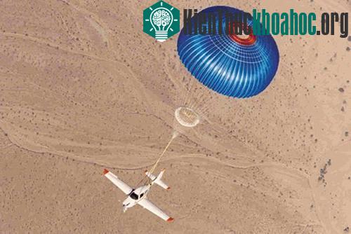 Hãng sản xuất Cirrus triển khai hệ thống dù cho khung máy bay. (Ảnh: Cirrus)