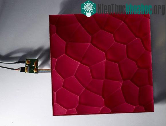 Gạch ốp với công nghệ màn hình E ink độc đáo có thể đổi màu đã được giới thiệu gần đây tại CES. (Ảnh minh họa)