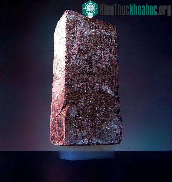 Tin khoa học gần đây luôn tập trung vào tính chất đặc biệt của Aerogel
