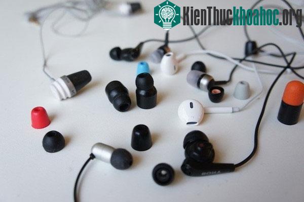 Earin: Tai nghe không dây nhét tai nhỏ nhất thế giới