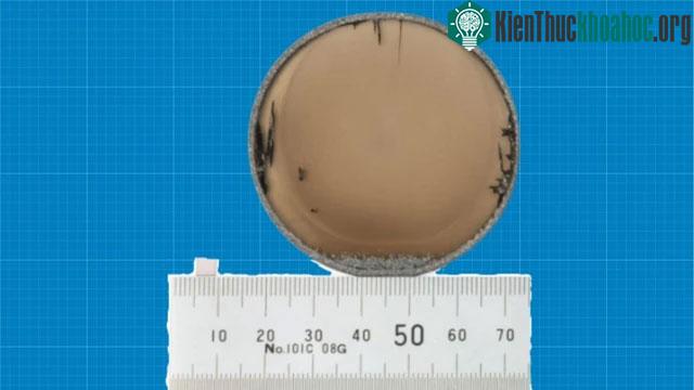 Kỹ thuật cho ra đĩa bán dẫn có đường kính 5cm, với sức chứa tương đương 1 tỷ đĩa Blu-Ray