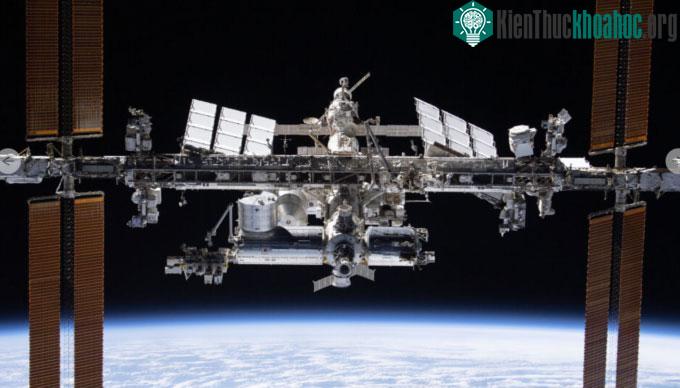 Trạm ISS trong ảnh chụp từ tàu Crew Dragon Endeavour của SpaceX tháng 11/2021.