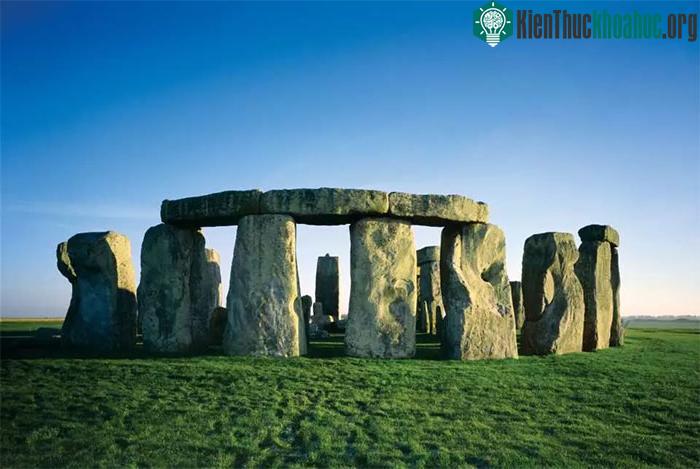 Công trình cự thạch Stonehenge
