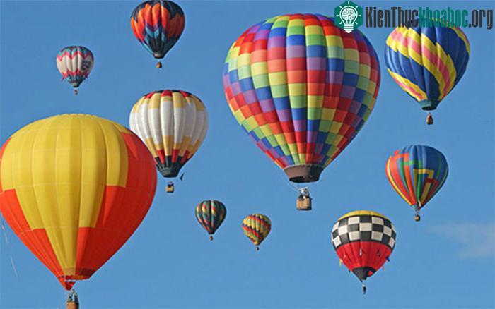 Đây là lần đầu tiên ở Việt Nam sử dụng bay cùng lúc nhiều khinh khí cầu nhất