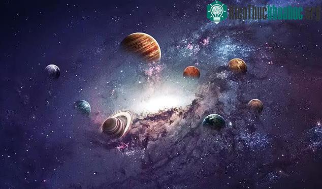 Mặt Trời và các hành tinh bao gồm Trái đất được sinh ra từ vụ nổ siêu tân tinh chết chóc