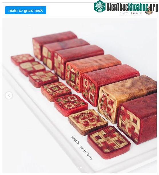 Làm một Kek Lapis Sarawak có thể mất từ bốn đến tám giờ