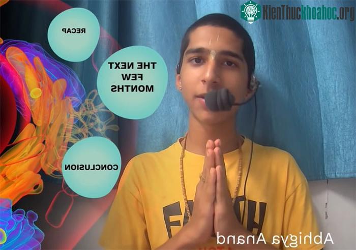 Abhigya Anand dự đoán đại dịch này có thể kết thúc trong hơn một năm tới.