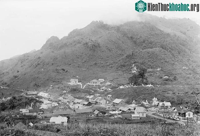 Thị trấn Sa Pa năm 1927.