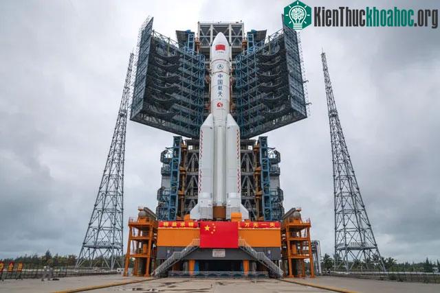 Tên lửa Trường Chinh của Trung Quốc.