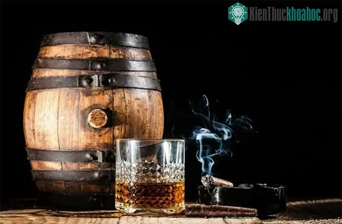 Rượu đã mở nắp chai thì dùng được bao lâu nữa? ảnh 2