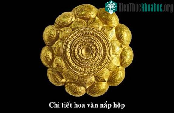 Hoa văn trên hộp vàng tiêu biểu cho phong cách nghệ thuật đời Trần.