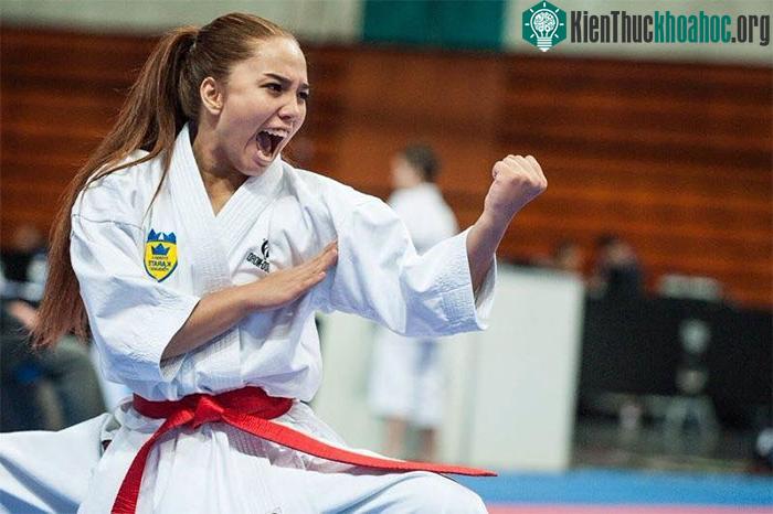 Tiếng thét này cho phép người tập võ phát triển kỹ thuật hô hấp thích hợp khi tấn công.