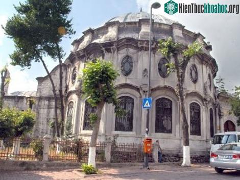 Lăng mộ của Thái hậu Naksidi.