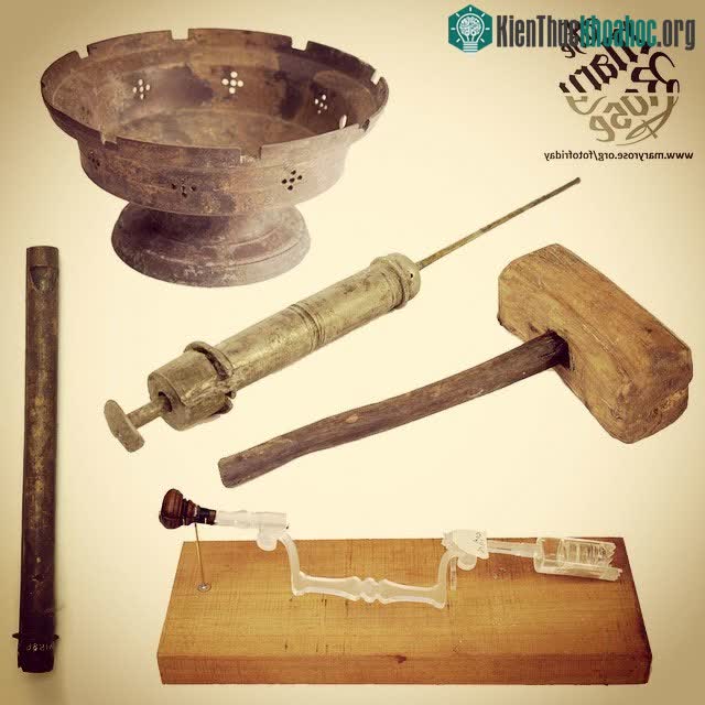 Những dụng cụ y khoa thời Trung Cổ.