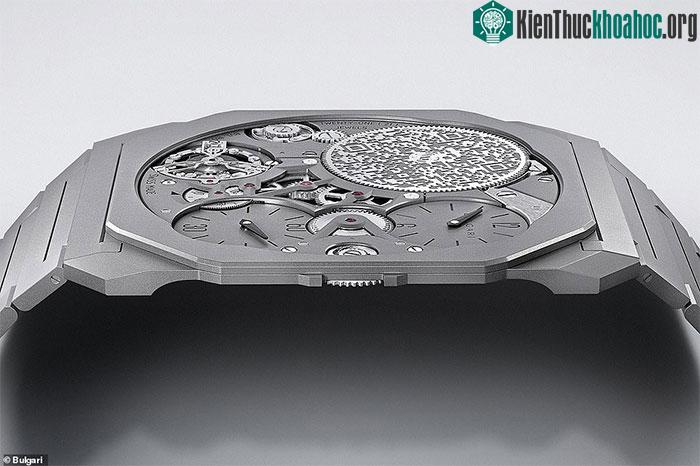 Đồng hồ đeo tay Octo Finissimo Ultra
