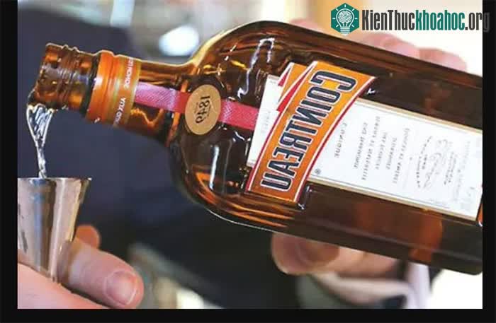 Rượu mùi và Cordial