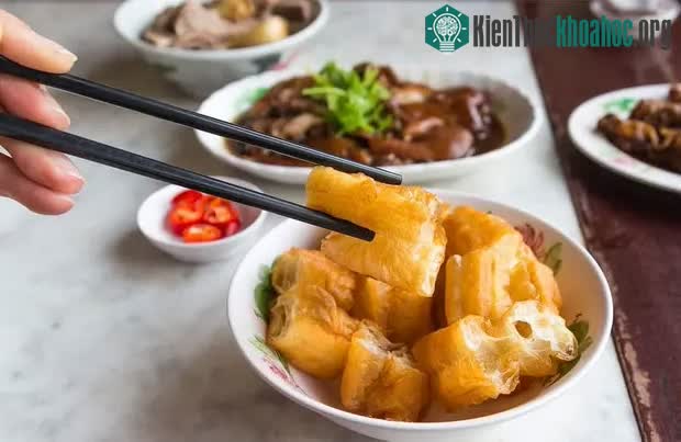 Trung Quốc: Bánh quẩy, sữa đậu nành