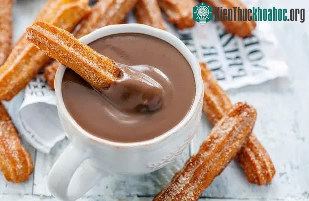 Tây Ban Nha: Bánh churros với socola