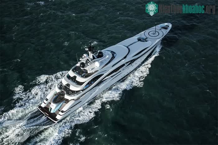 Al Lusail được làm bởi nhà máy đóng tàu Lurssen của Đức