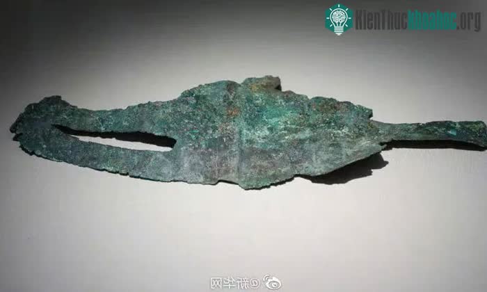 Cổ vật bằng đồng được phát hiện tại&nbsp;khu lăng mộ Laolongtou.