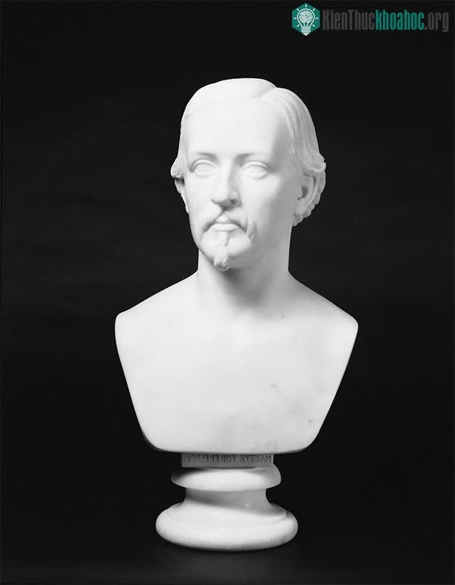 Bức tượng điêu khắc đầu tiên của Edmonia Lewis, Đại tá Robert Shaw.