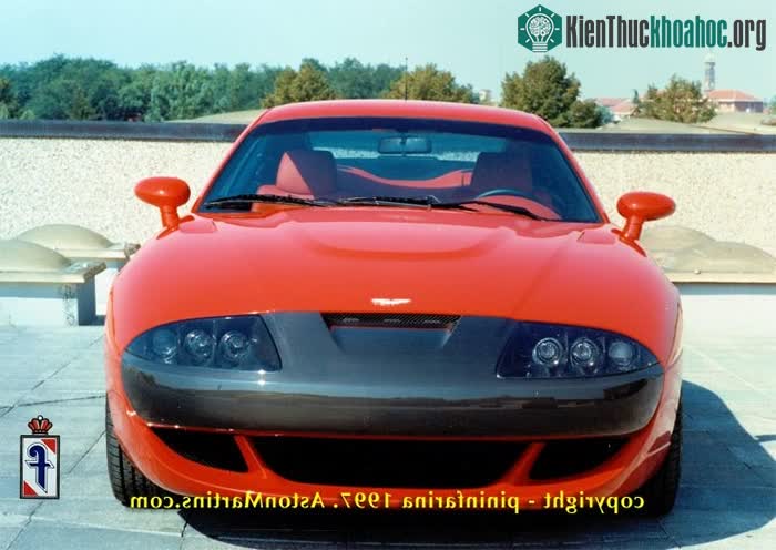 Xe Aston Martin AM3
