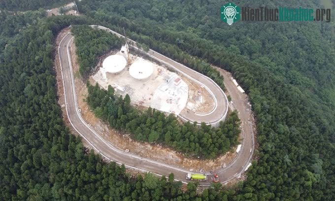 Hệ thống radar quét không gian sâu đang được xây dựng ở Trùng Khánh, tây nam Trung Quốc.